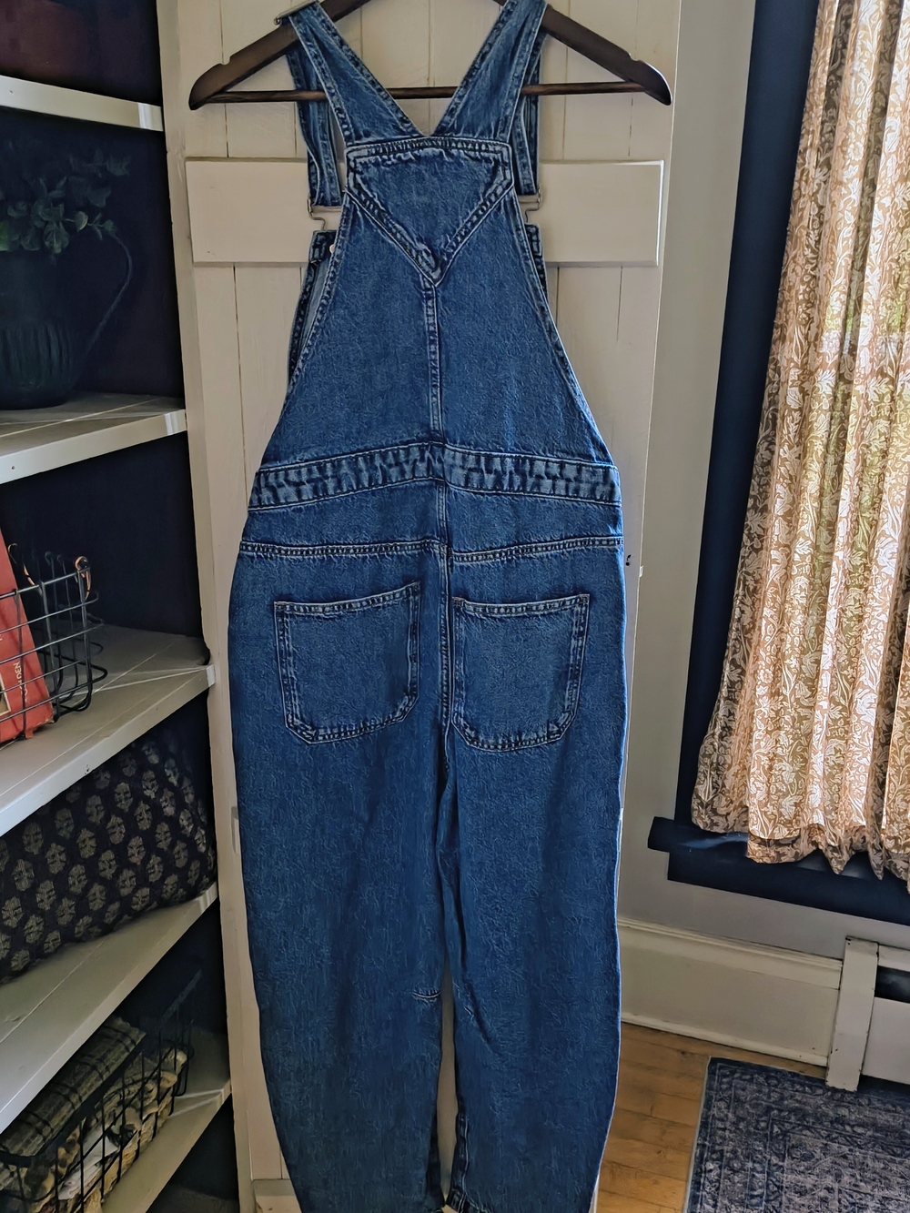 Women's GAP Denim Barrel Overalls - Medium - Picture 4 of 4